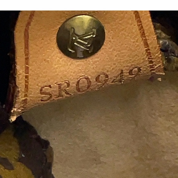 Louis Vuitton Monogram Luco Tote - Picture 10 of 10